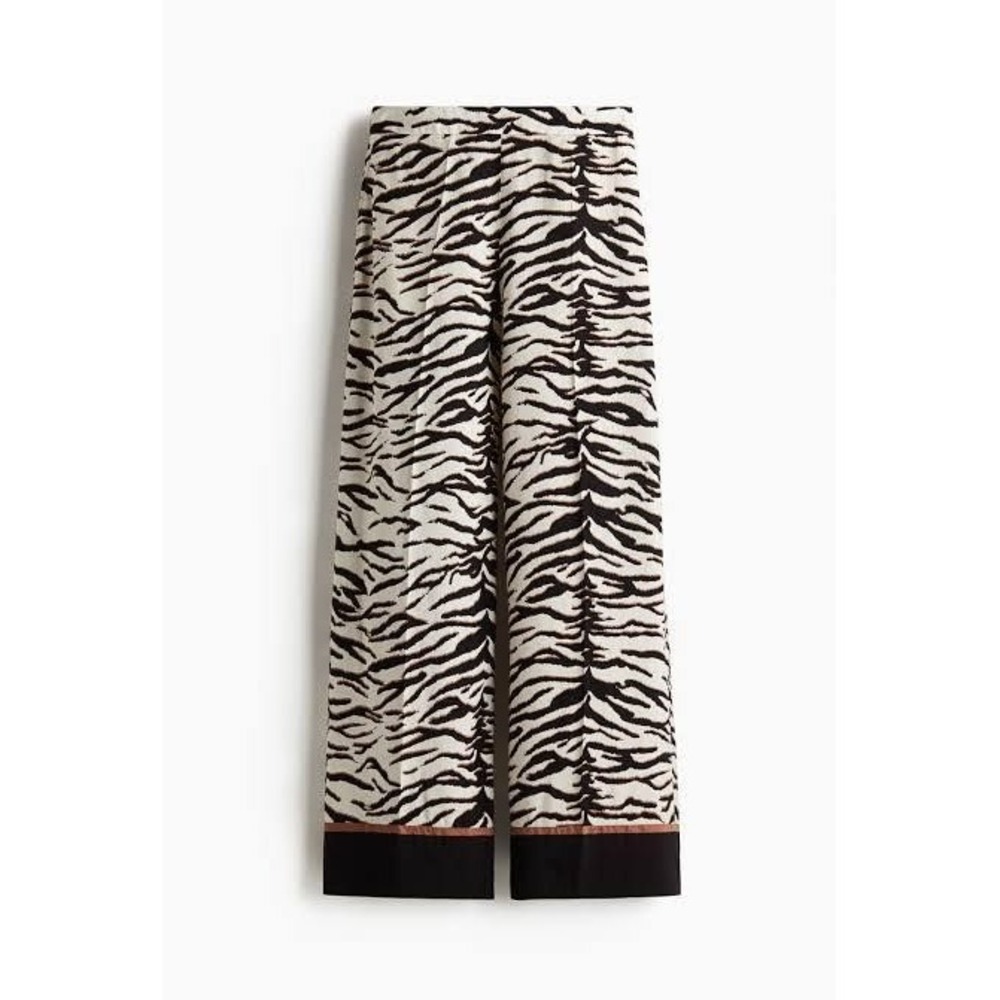 H&M Pants Women Size 8 Cream Tiger Print Wide Leg‎ High Rise Border Hem Casual